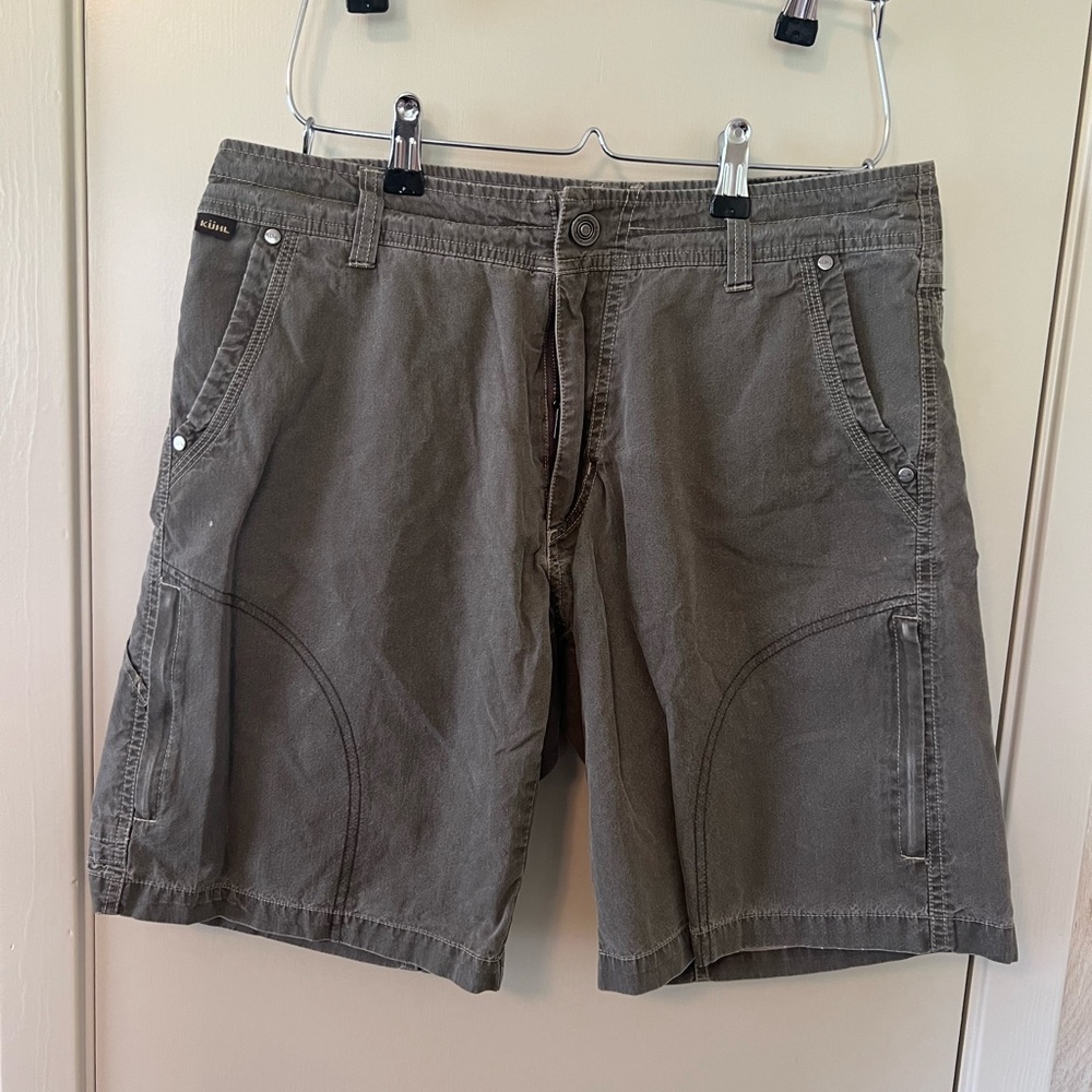 Kuhl Gray Cargo Shorts with Relaxed Fit